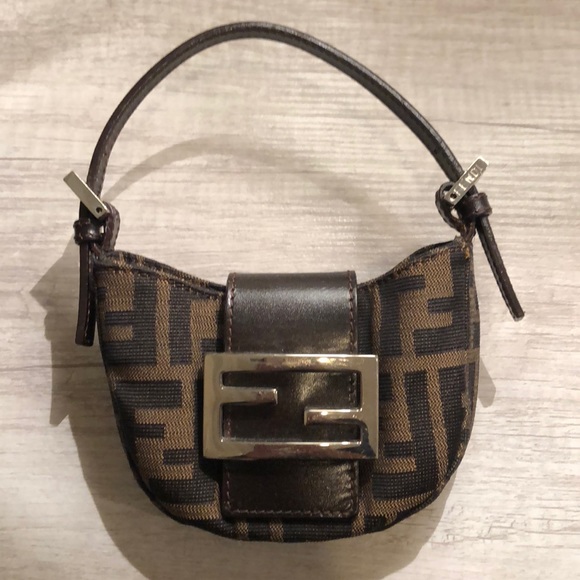 fendi mini croissant bag